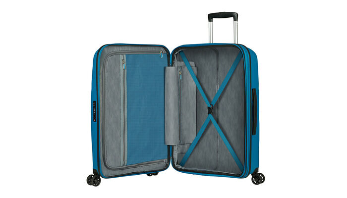 Interior organisation with extra zipped apron pocket