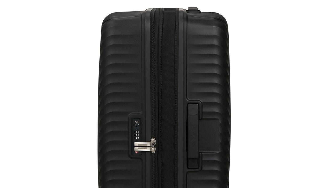 Diablast 68cm Medium Check-in Black Code | American Tourister UK