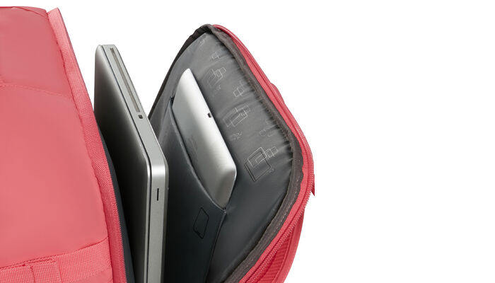 Laptop compartment 15.6"