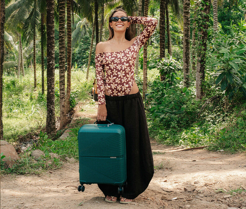 Airconic 55 cm - lightweight cabin luggage ideal for city trips
