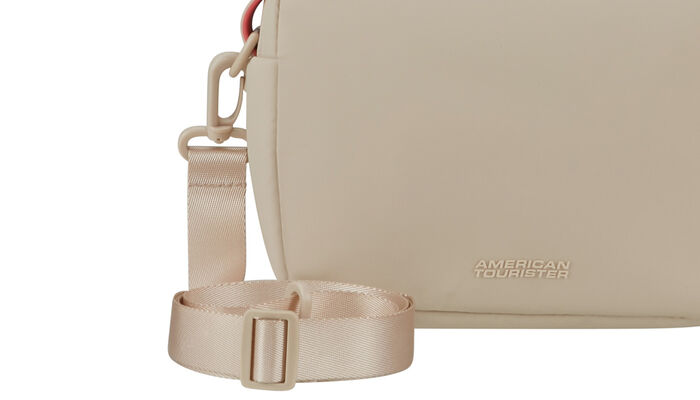 Removable shoulder strap