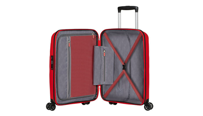 Interior organisation with extra zipped apron pocket