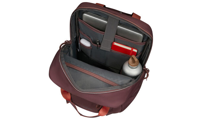 Laptop compartment 15.6"