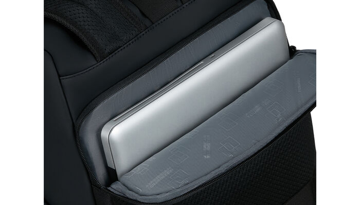 Laptop compartment 15.6"