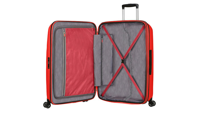 Interior organisation with extra zipped apron pocket
