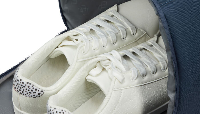 Shoe side pocket