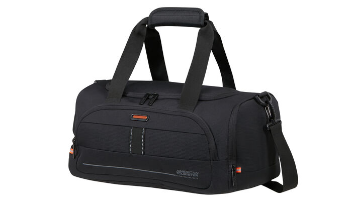 Fitting Ryanair and Wizz Air free-on-board cabin bag policy