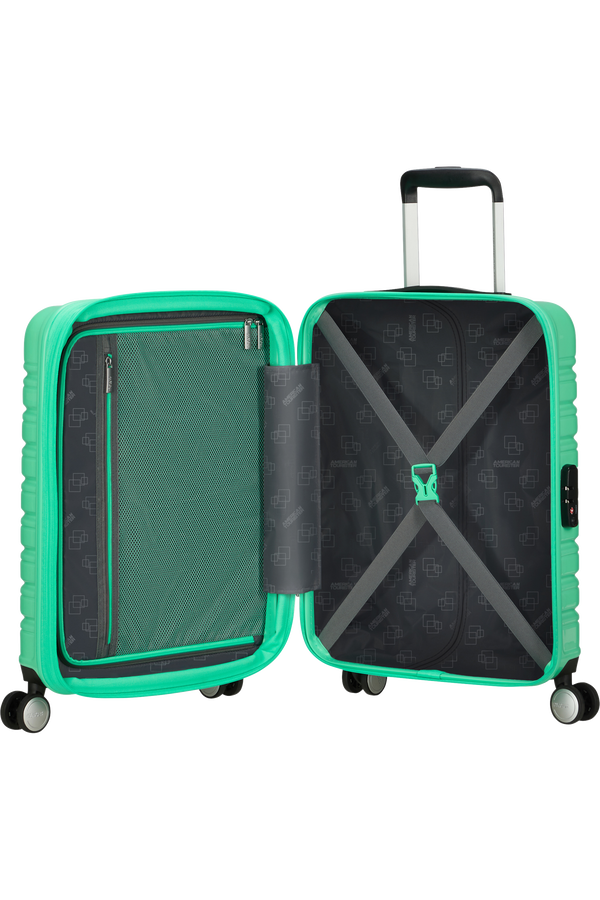 American Tourister Flashline Pop Spinner Exp TSA 55cm  Light Green American Tourister Flashline Pop Spinner Exp TSA 55cm  Light Green