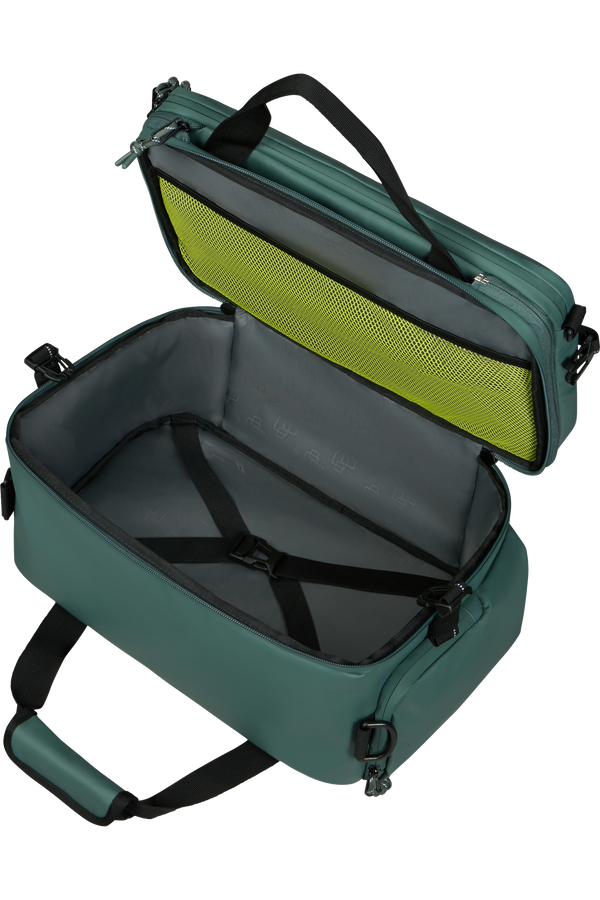 American Tourister Upventure 3 WAY BOARDING BAG  Dark Forest American Tourister Upventure 3 WAY BOARDING BAG  Dark Forest