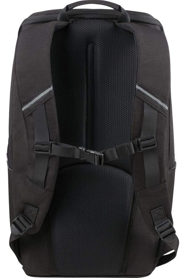 Backpack with 2025 zip against back
