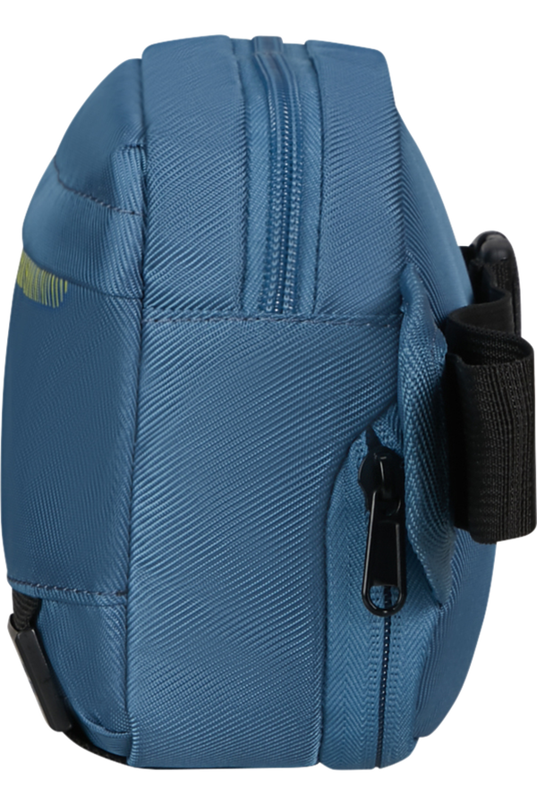 American Tourister Urban Track Sling Bag  Coronet Blue American Tourister Urban Track Sling Bag  Coronet Blue