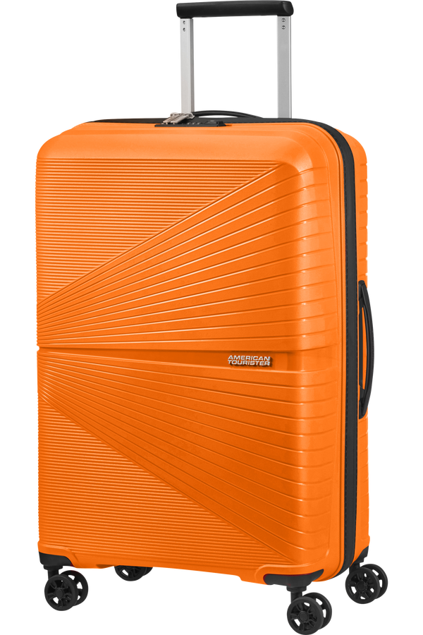 Airconic 67cm Medium Check in American Tourister UK