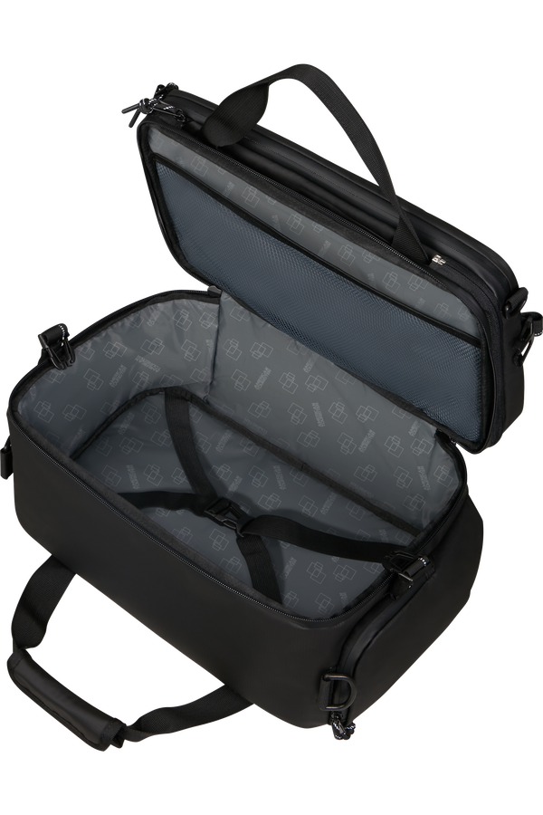 American Tourister Upventure 3 WAY BOARDING BAG  Black American Tourister Upventure 3 WAY BOARDING BAG  Black