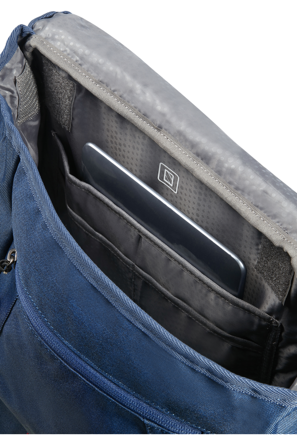 American Tourister Urban Groove Lifestyle Backpack 15.6inch  Navy/Red American Tourister Urban Groove Lifestyle Backpack 15.6inch  Navy/Red