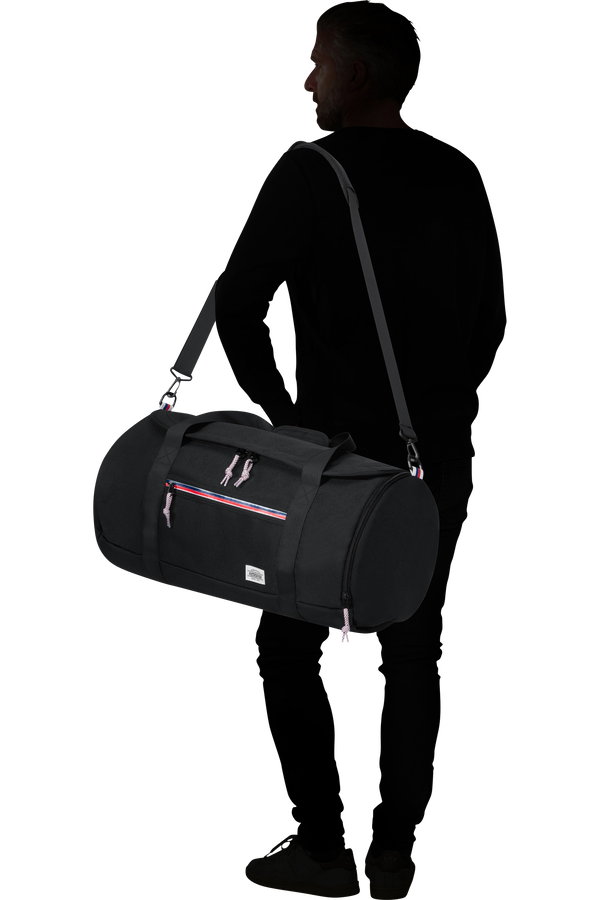 American tourister top dunk duffle bag