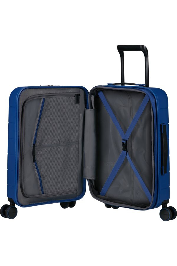 American Tourister Novastream Spinner TSA Exp. Smart 55cm  Navy Blue American Tourister Novastream Spinner TSA Exp. Smart 55cm  Navy Blue