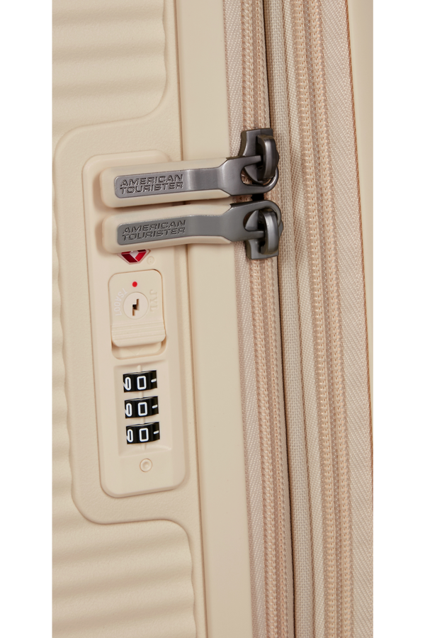American Tourister SoundBox Spinner TSA Expandable 67cm  Coconut Sand