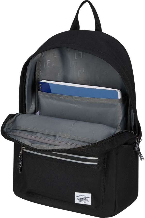 Pithu bag american tourister outlet