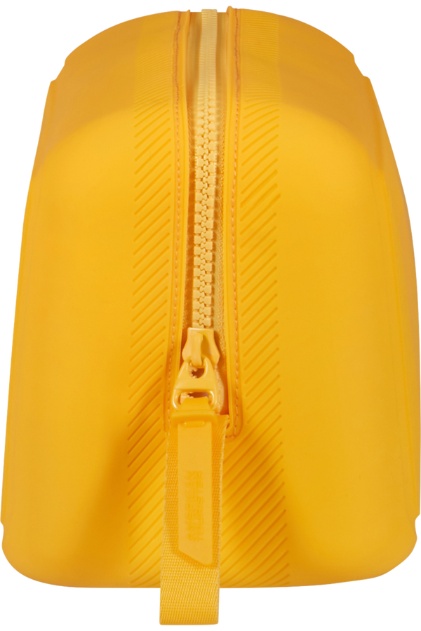 American Tourister Urban Groove UG27 Washbag Pop  Golden Yellow American Tourister Urban Groove UG27 Washbag Pop  Golden Yellow