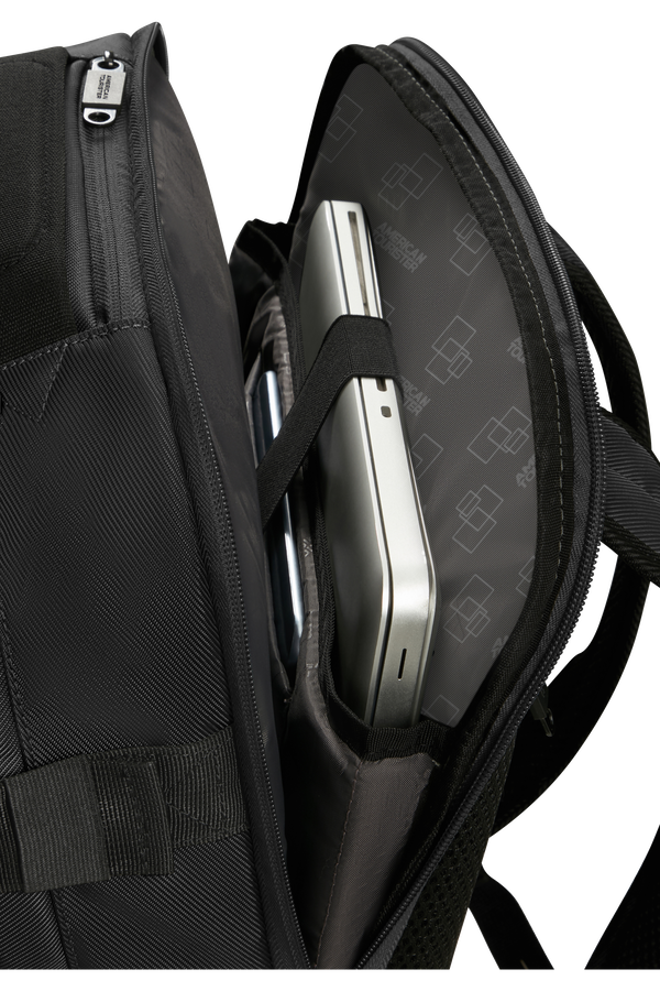 American Tourister Urban Track Laptop Backpack 15.6'  Asphalt Black