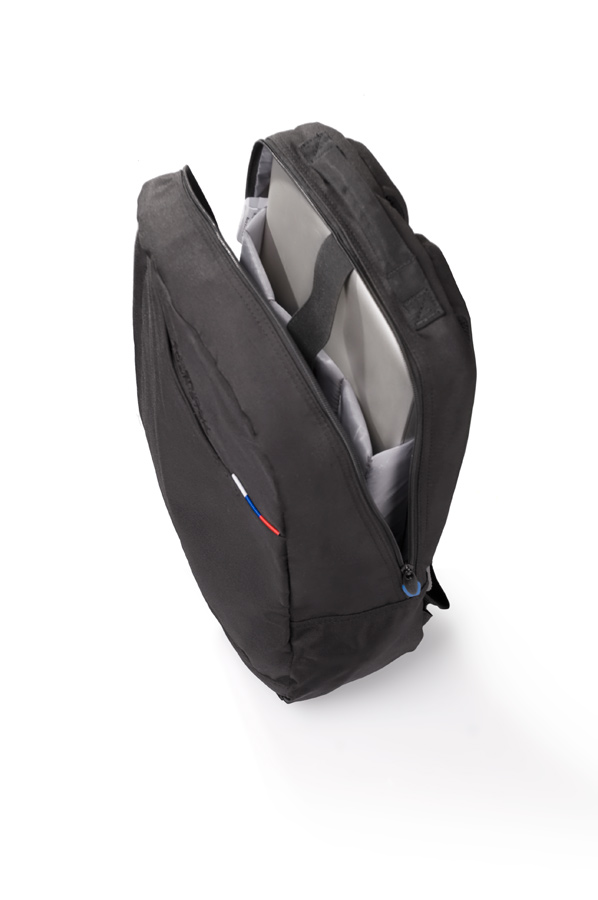 american tourister laptop backpack 15.6