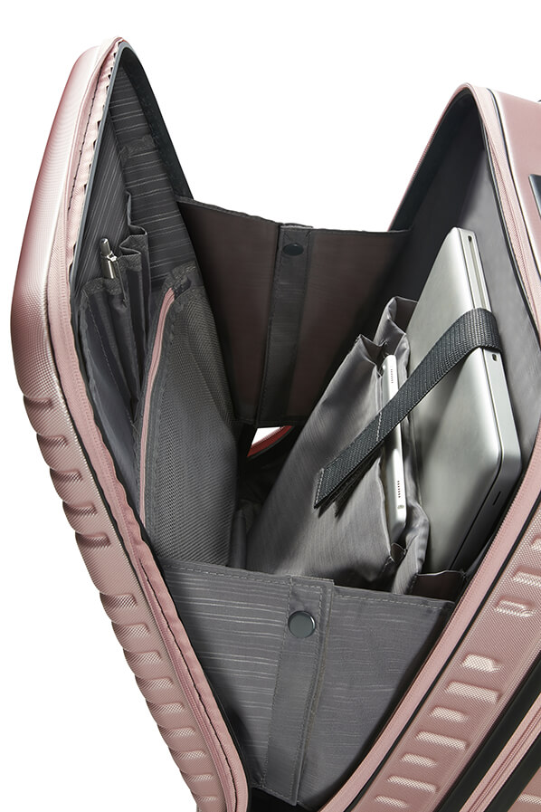 american tourister aero racer spinner