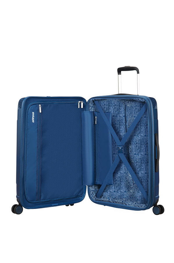 american tourister modern dream spinner 69