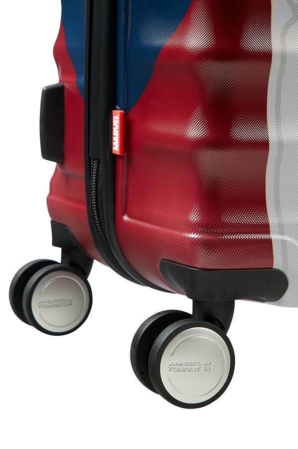 Captain America Close-Up 96 L American Tourister Disney Wavebreaker Spinner Marvel 77 cm