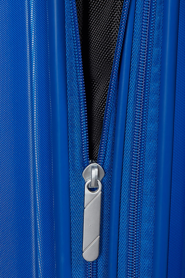 american tourister air force 1 66cm